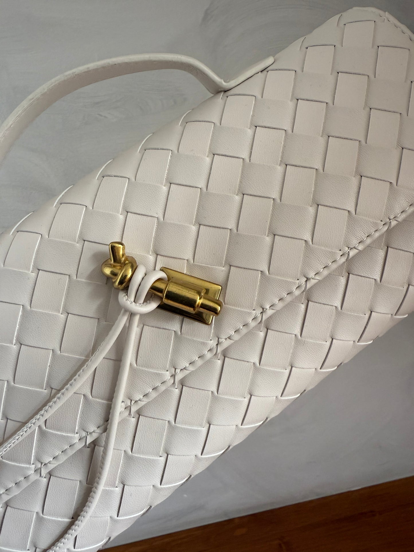 BORSA BAGUETTE INTRECCIATA PANNA
