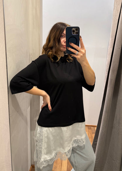 T-shirt Nera Asimmetrica con Pizzo - SUSY MIX