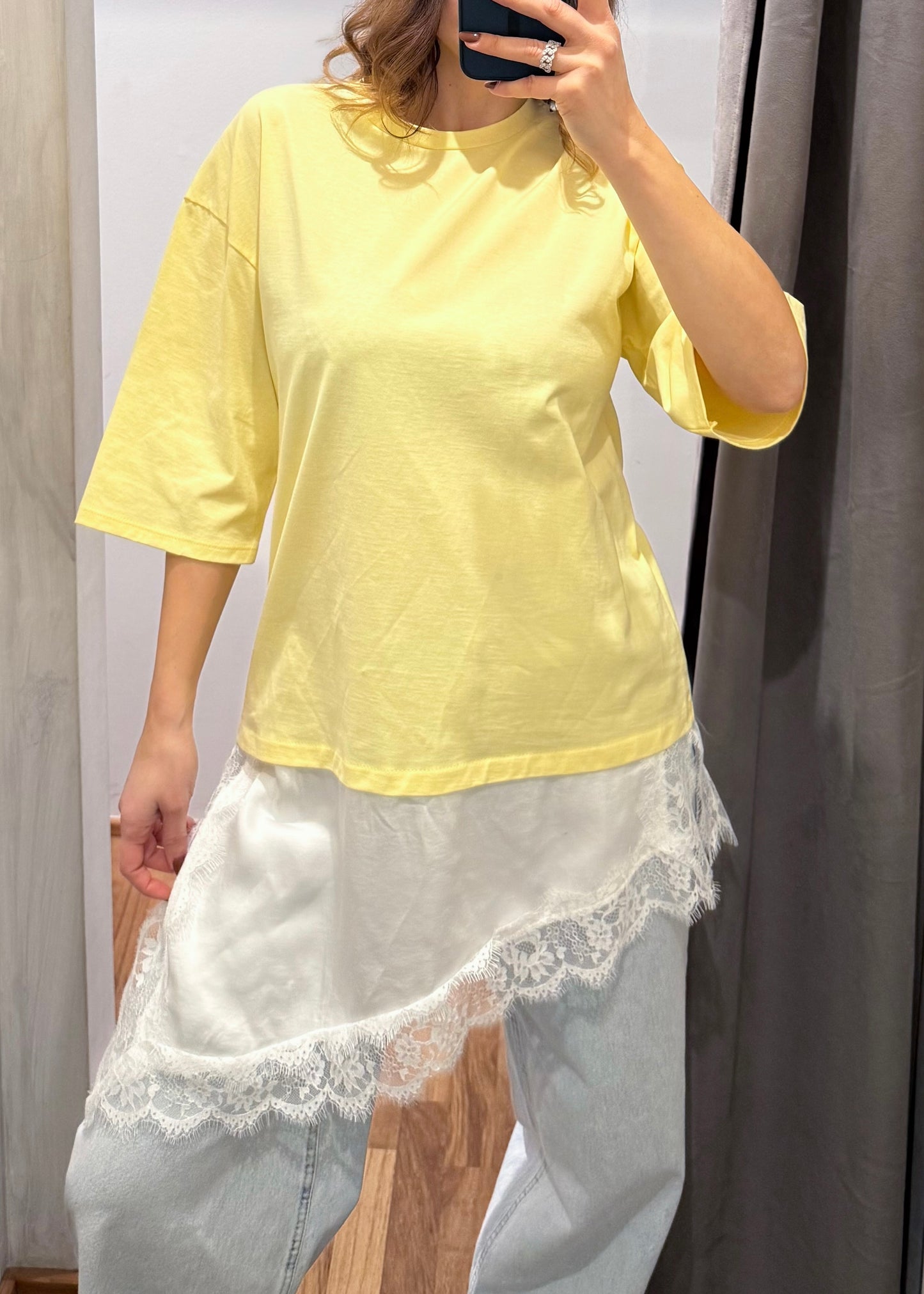 T-shirt Gialla Asimmetrica con Pizzo - SUSY MIX - MARYGIÒ