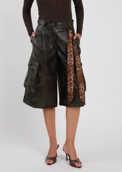 Bermuda cargo mimetici con foulard - Susy Mix