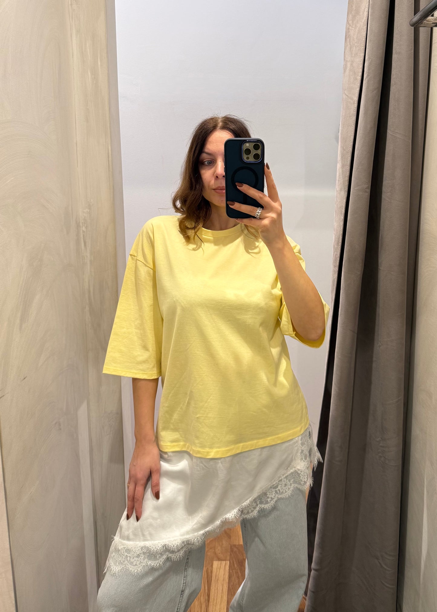 T-shirt Gialla Asimmetrica con Pizzo - SUSY MIX