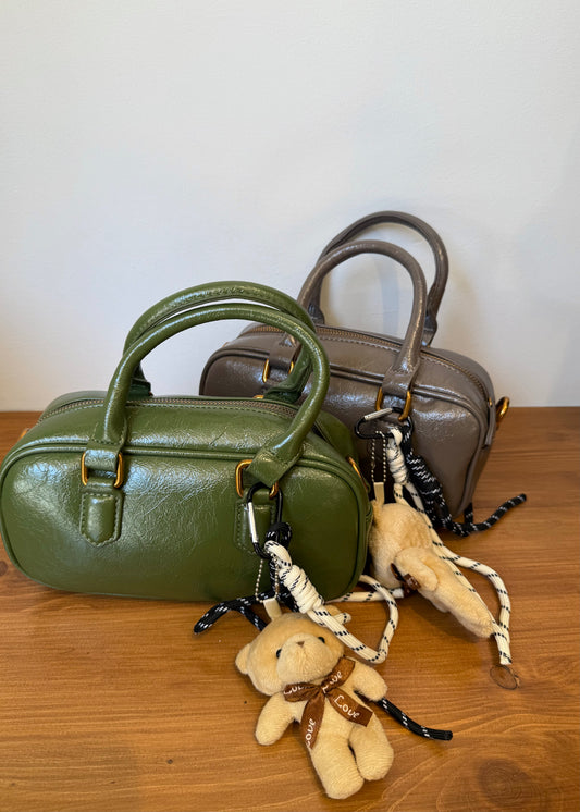 Bauletto ecopelle con ciondolo | più colori