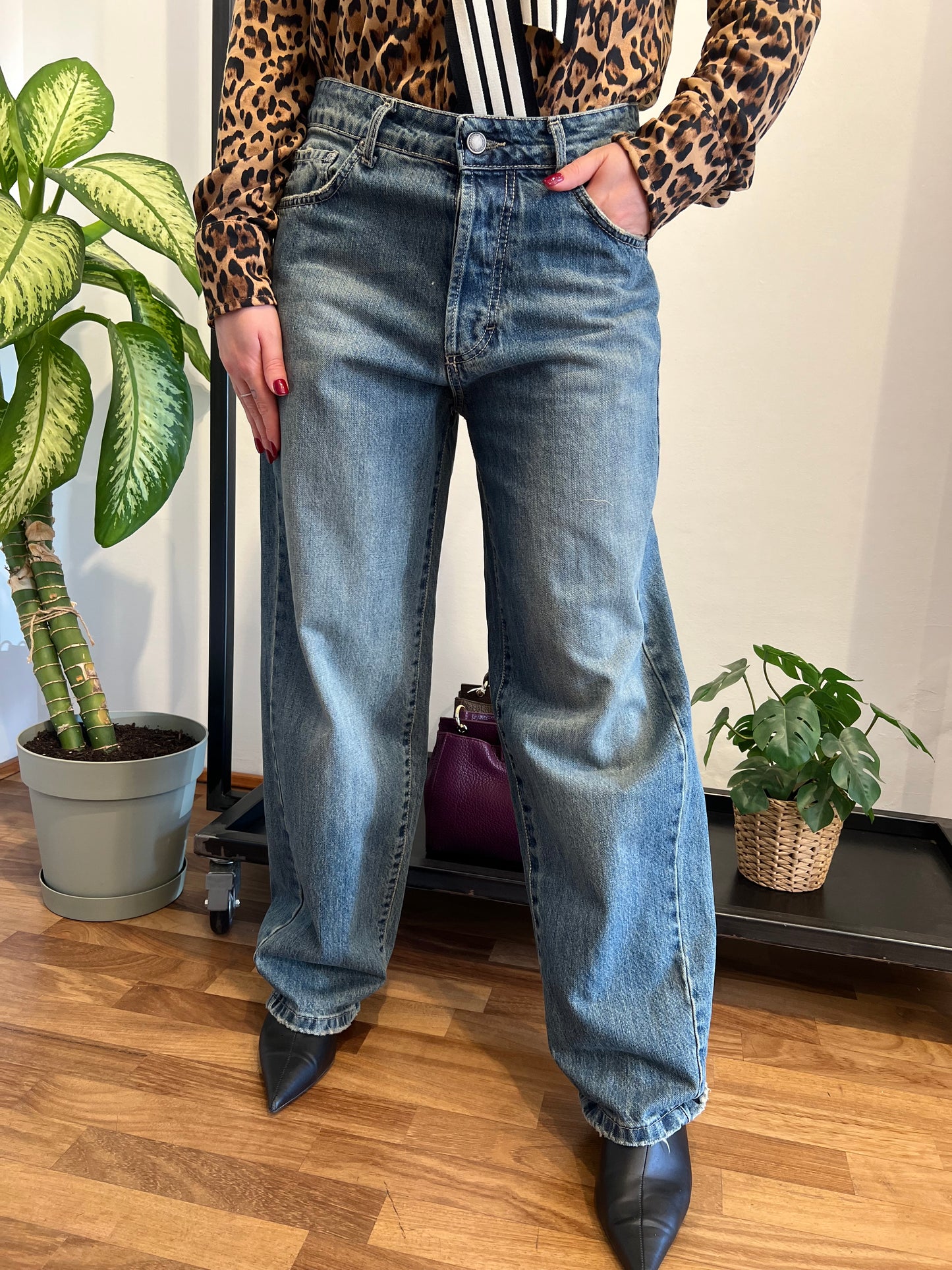 JEANS EGG FIT - TENSIONE IN