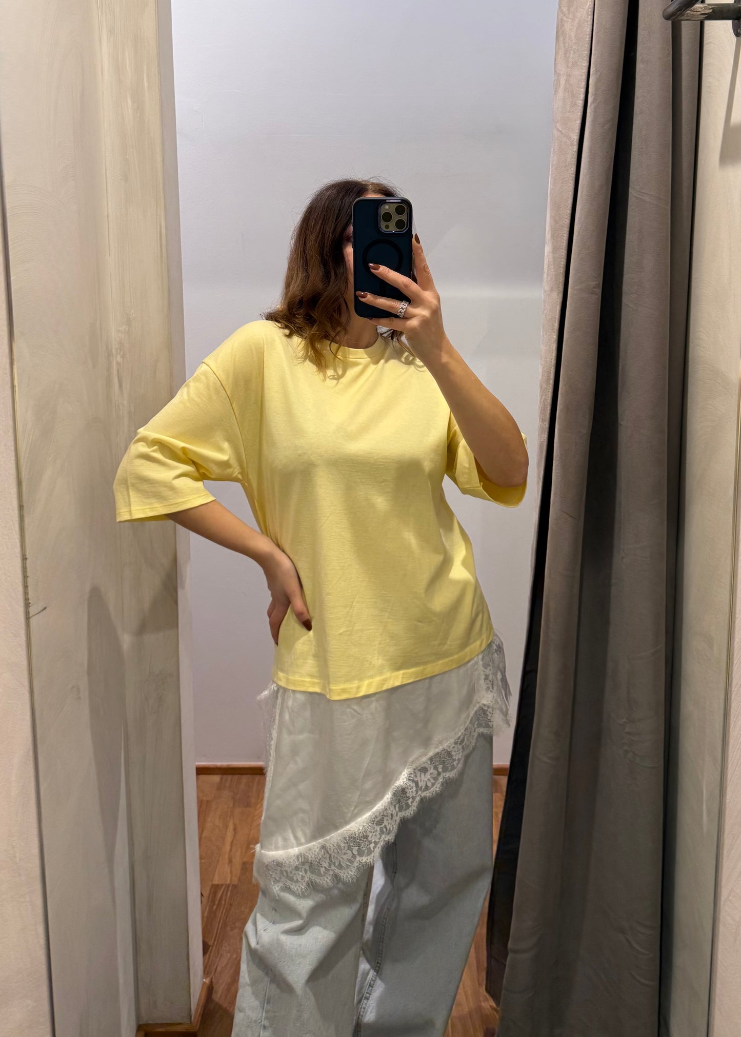 T-shirt Gialla Asimmetrica con Pizzo - SUSY MIX