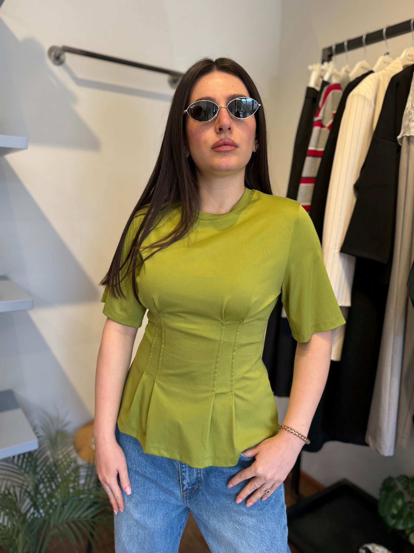 Top Verde con Pinces - LUMINA